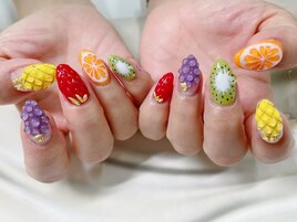 フルーティ＆ジューシーなネイル