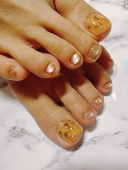 秋のフットネイル