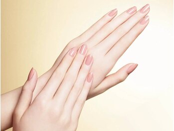 オングレース　ハービスPLAZA ENT店【12月1日OPEN(予定)】の写真/爪を削らないジェルで叶える、洗練された美しい指先◎派手なネイルができない方にもオススメ♪