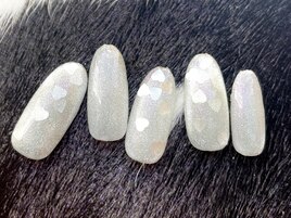 バレンタインすぎてもOKネイル