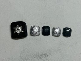 ブラックでカッコいいデザインも