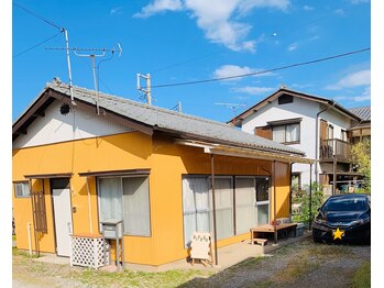 リポーゾ(RIPOSO)/店舗外観・塀沿いの店舗