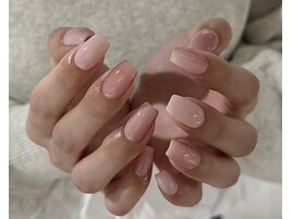 ちゅるんといちごミルクネイル