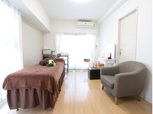 サロン カズリナ(Salon Kazrina)/明るく清潔感のあるお部屋です