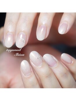 たゆ ネイル(たゆnail)/ホワイトグラデーションネイル