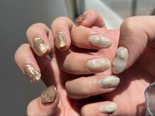 ルカ 原宿(lux)/シェルネイル × ゴールドネイル