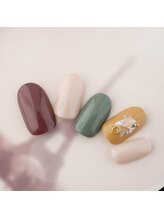 ラ カゼッタ(La casetta)/スモーキーカラーネイル