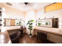 ポーラ センター北駅前店(POLA)/メークルームは太陽光と同じ光で