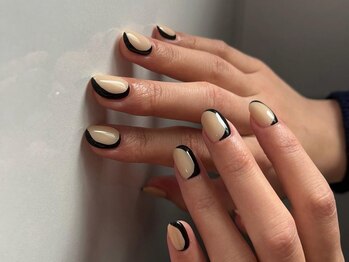 アイネイルズ 梅田店(I nails)/シンプル個性派デザイン¥9700