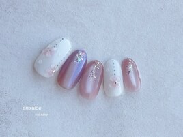 韓国っぽちゅるんフラワーネイル