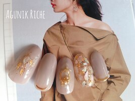 【グレージュネイル】
