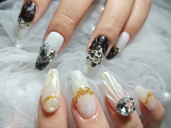 ミュウブランシュ/アシンメトリーデザイン