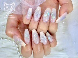 水色チーク　オーロラネイル