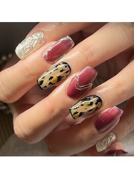 ネイルスペース ヴィザヴィ(NailSpace Vis-a-vis)/レオパードネイル