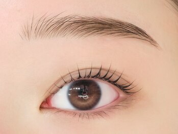 ミントラッシュ ラフィーネ 那覇新都心店の写真/眉を整えると印象が一気に変わる！骨格似合わせで魅力的な美眉に♪まつ毛メニューとのセットも大人気☆