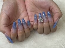 ティアラネイル(TIARA NAIL)/スカルプラメグラ¥11000