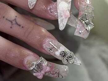 ウズ(UZU)の写真/パーツ追加料金なし！特殊パーツで妥協しないネイルで理想を叶える☆