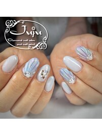 人魚の鱗ネイル