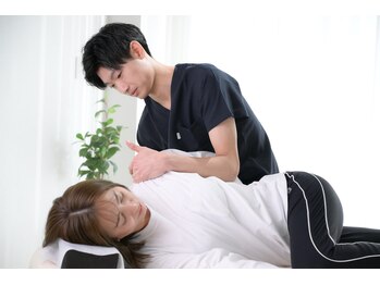 整体院 月燈/施術シーン1