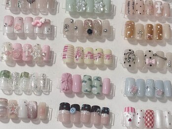 ジェミーネイル シンサイバシ(Jemiy nail shinsaibashi)の写真/毎月通いやすい☆デザイン選びに迷ったら定額ネイル♪［心斎橋］