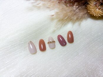 ビビネイル(vivi.NAIL)/定額トレンドアートコース