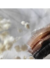 ネイル アンド アイラッシュ フルール 新宿店