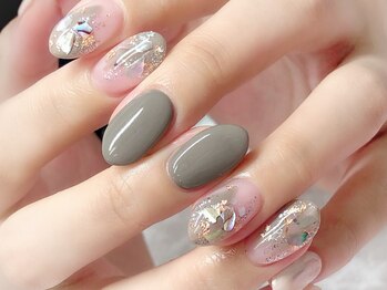 ヨシネイル 池袋西口店(Y.S NAIL)の写真/新規ソフトジェルオフ無料＆1か月以内の再来付け替えオフ無料！丁寧なケアで仕上がりとモチの良さも違う◎