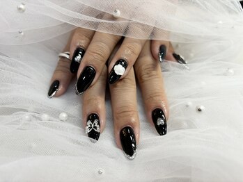 クイーン(Queen)/ブラックネイル