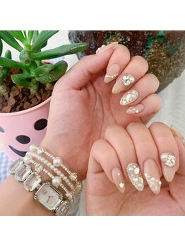 ユリネイル(YuRii Nail)/