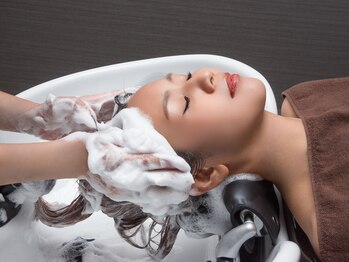 ストリクス(STRIX)/シャンプーマッサージ