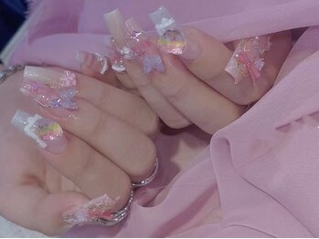 シーシーネイル 新宿店(CeCe Nail)の写真/デザインやり放題＆パーツ付け放題¥16980★中国・韓国直輸入の希少なジュエリーパーツで宝石の様な指先に♪