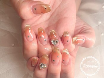 ルブリー(roovely)/ チークマグネットネイル