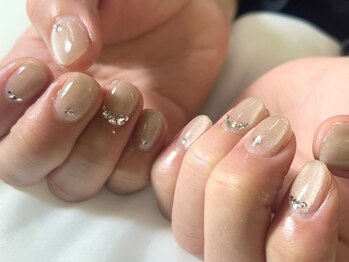 ネイルパーティー(NAIL Party)の写真/【誰かに見せたくなる素敵なシンプルネイルを♪】指先が綺麗に見えるデザインで見るたびに嬉しい！