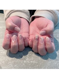 新色ホワイトカラーグラデネイル