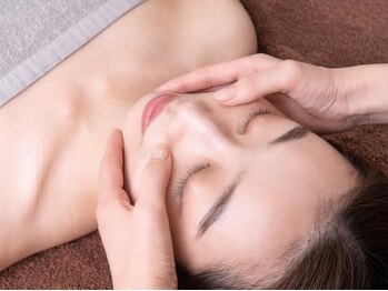 リ オアシス(Re:Oasis)の写真/Re:Oasisで小顔美人に。リラックスしながら艶肌と若見えに◎落ち着いた雰囲気の中、心身ともにリラックス♪