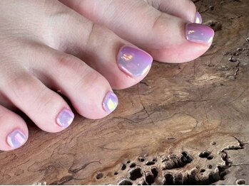 エラン(elan)の写真/春から足元のおしゃれを楽しむ方ぞくぞく…♪プロのケアで大人可愛いフットネイルに◎