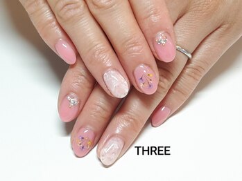 ネイルアンドまつげエクステ専門サロン スリー(THREE)/初回アートコース￥8100