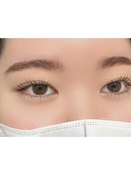 ナチュラル上品な目元にしたい