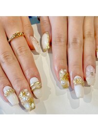 ゴールドネイル