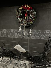 サロンルポ(Salon Repos)/ビルの入り口