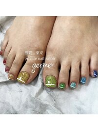 とにかく派手に！カラフルフット