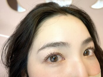 アイラッシュモアナ(eyelash MOANA)の写真/豊富な知識×卓越した技術で持ちの良さ◎理想の目元を実現♪長期間経っても持続するカールは高い技術力の証