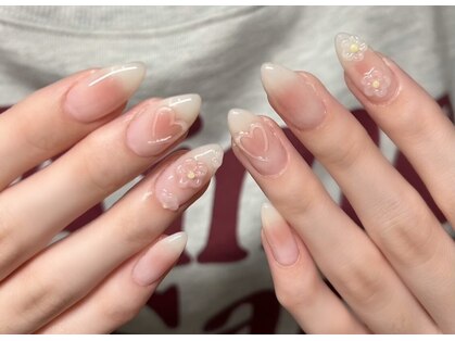 ネイルアンドアイラッシュスタジオ シュシュ(chouchou)の写真