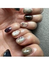 カーロ(at.caroz)/ニュアンスネイル