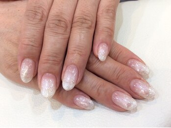 シャンネイルケアサロン(Shan Nail caresalon)/ホワイトラメネイル