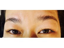 アビー(Abbey)/ハリウッドブロウリフト