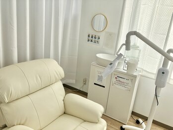 ホワイトニングショップ 旭川店/個室で安心！