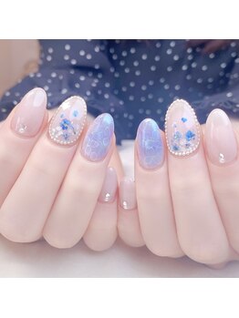 ピオニーネイル(peony nail)/ネモフィラブルーのネイル
