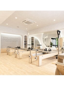 ピラティスエイチプラス(Pilates H Plus)/PilatesHPlus
