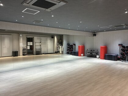 スタジオ ティーズアールエフ(STUDIO T’zRF)の写真